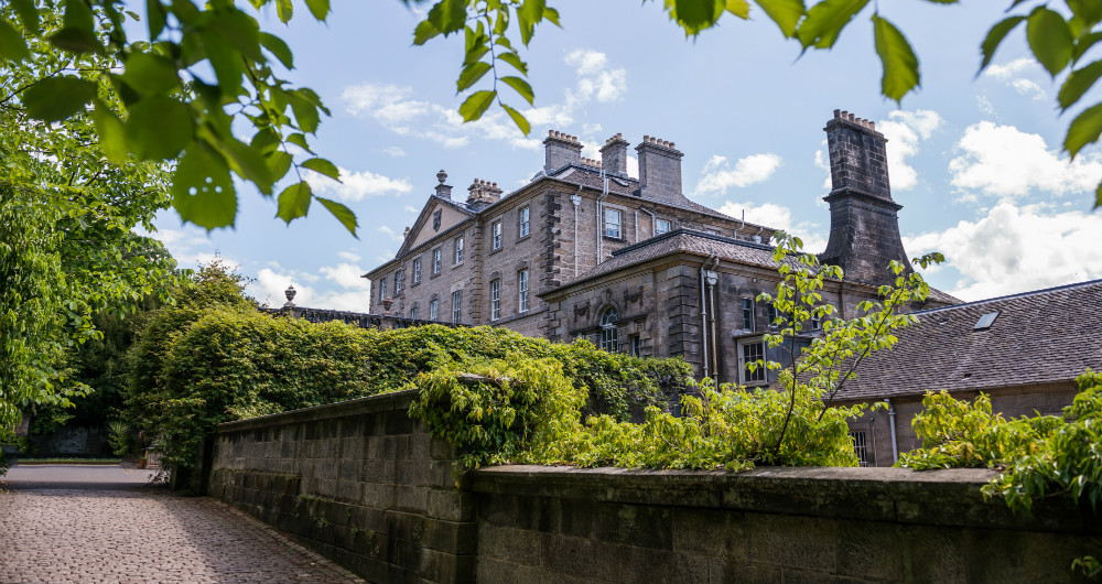AREA PAGE glasgow pollok country park country house shutterstock_1020481462