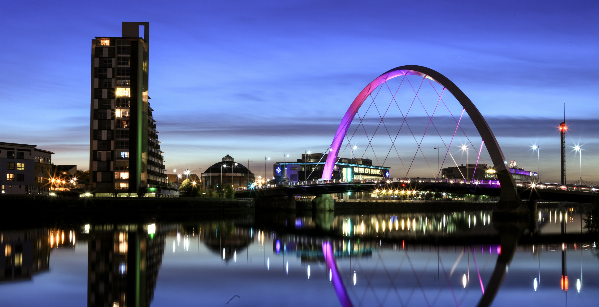 BLOG HEADER River Clyde Glasgow at Night towards the Squinty Bridge shutterstock_115348954